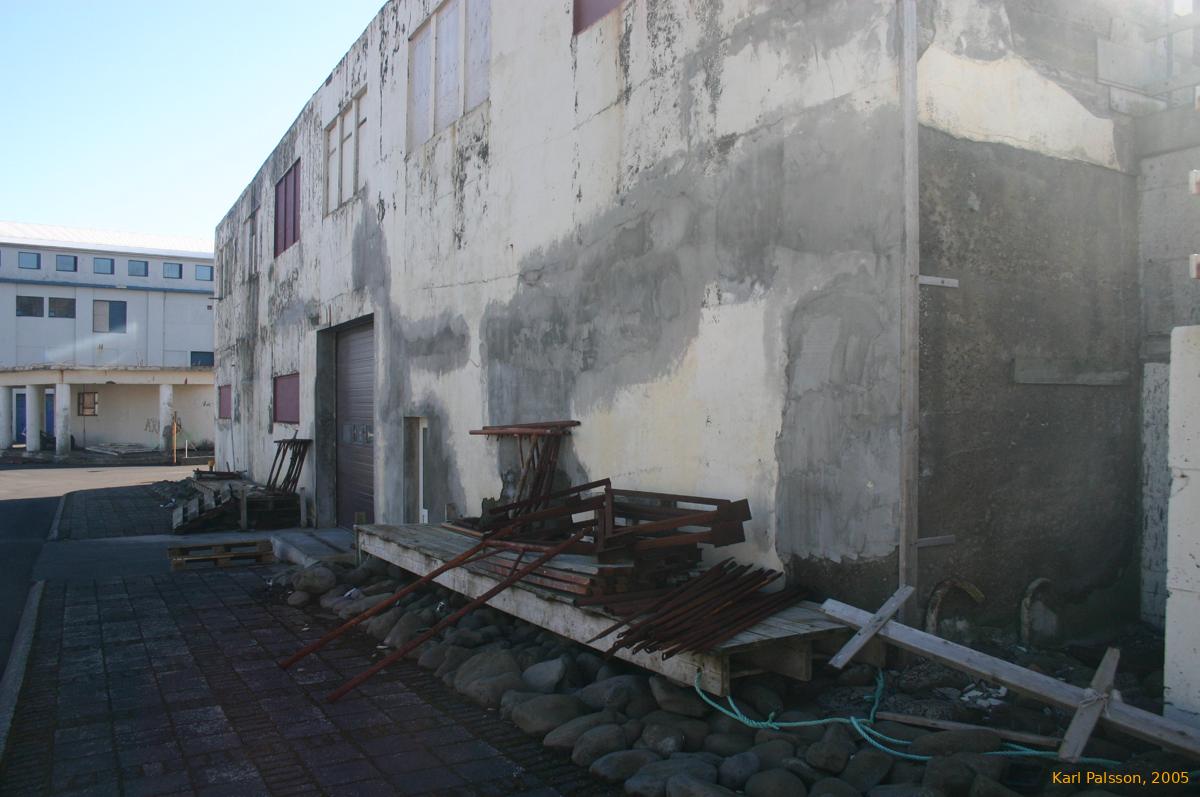 Factory ships moved a lot of the fish industry out to sea, and away from dockside