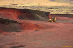 Quarrying on the southern slopes of Syðri Rauðamelur