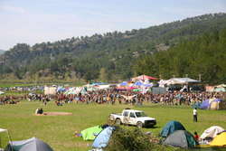 Crowds starting to mass on eclipse day