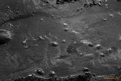 Textures and bubbles in the pools