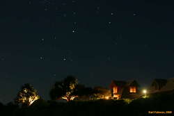 Fuzzy Southern Cross rising