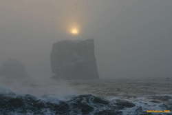 The sun makes an appearance over Háidrangur