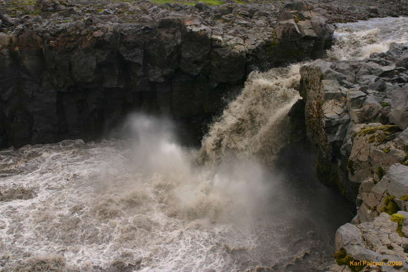 Thundering into the abyss.  Innri-Emstruá