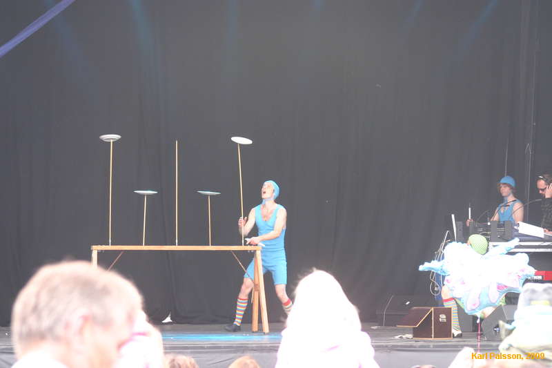 nick spinning plates