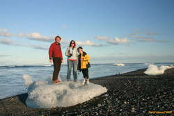 Karl, Lisa and Amy near Jökulsárlón
