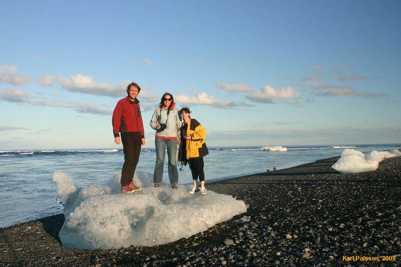 Karl, Lisa and Amy near Jökulsárlón