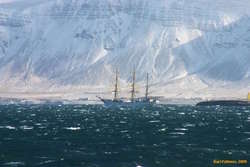 Gorch Fock leaving Reykjavik