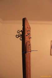 Guitar of insanity, first tuning pegs