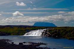 Herðubreið over Grafarlandaá