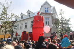 Páll Óskar and the longest dress in Iceland