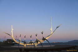 Belt of venus, dawn by the bay