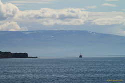 Sundhani, returning to Drangsnes from Grímsey