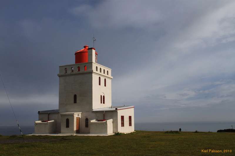 Afternoon light at Dyrhólaey
