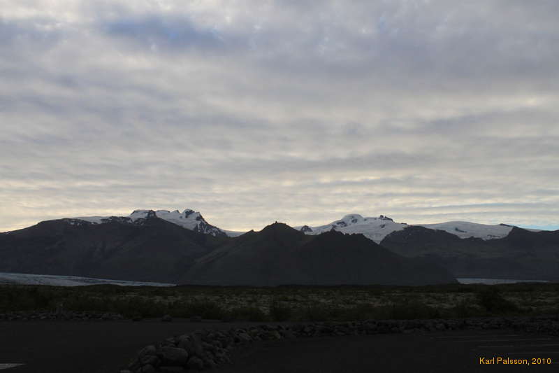 Looking towards Hvannadalshnjúkur at 4:30am