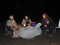 Stebbi, Regina and Kata just chillin'