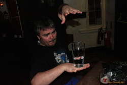 Oli shows a magic trick?