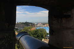 Castles have canons!