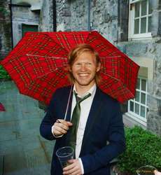 Viðar has an umbrella too