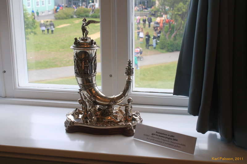 Now that's a drinking horn