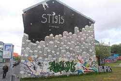 Poor wall, getting tagged :(