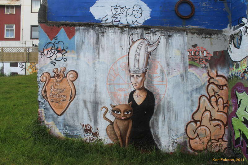 Concerned giant head woman