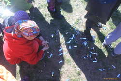 Glitter's more interesting than the performance