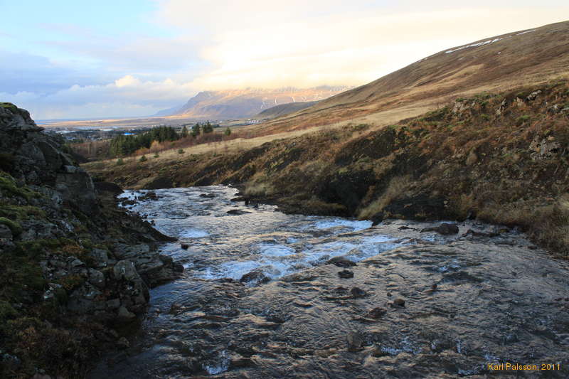 Walking up Mosfellsdalur
