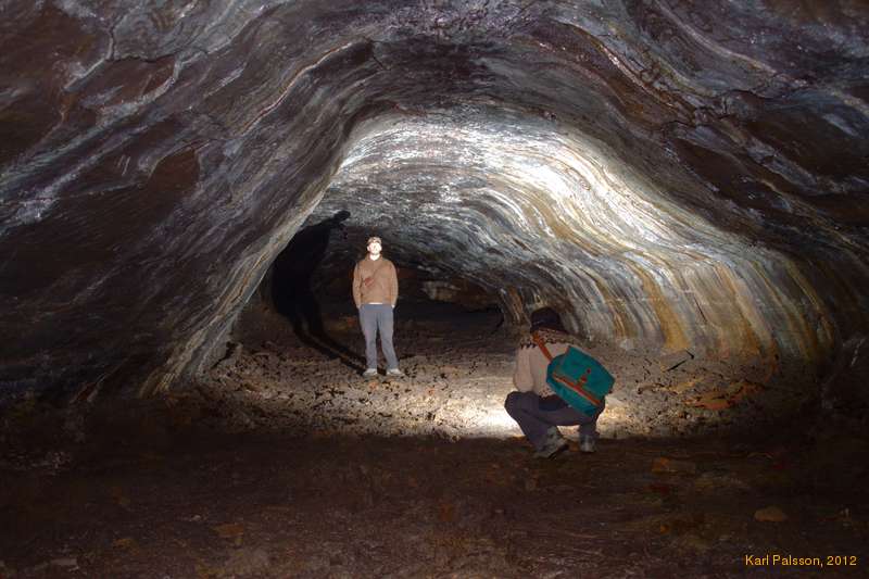 Bjöggi and Helgi in the Heiroglyhpics chamber