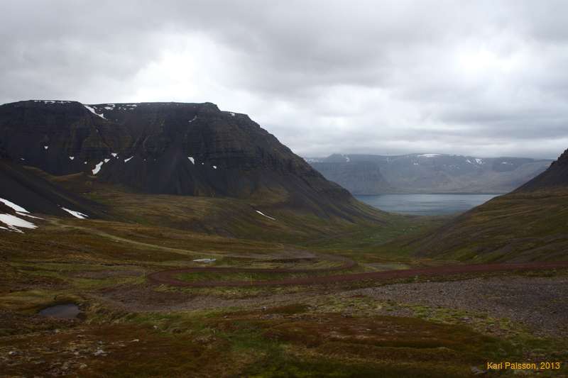 The road down to Ingjaldssandur