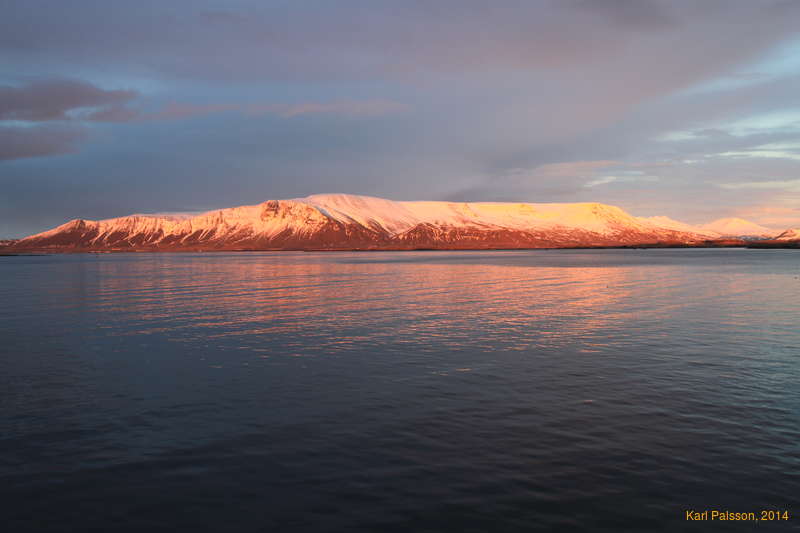 Esja in the evening sun