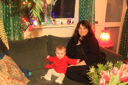 Stella and Begga waiting