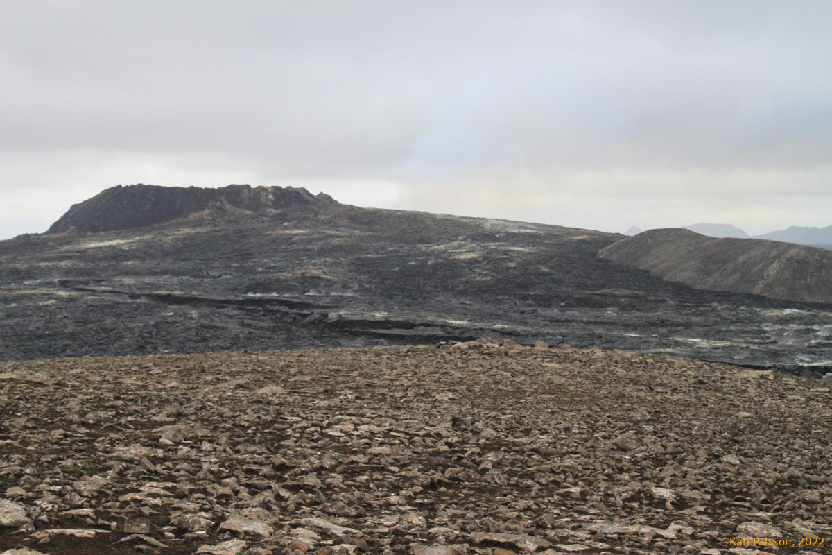 Looking northish to the old main crater and viewing hill
